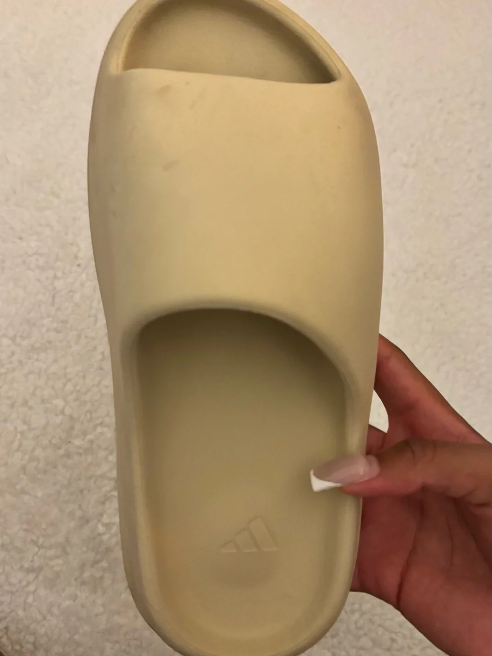 Yeezy Slide Neutral Foam Slide with Ridged Outsole
